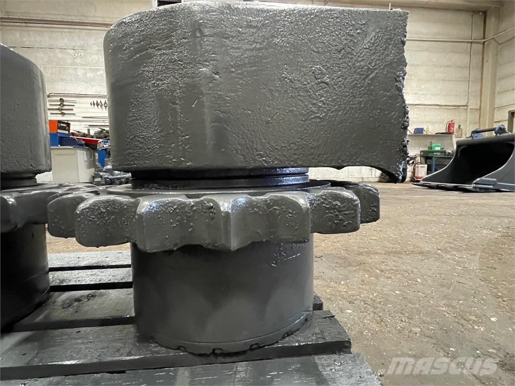 Volvo EC210LC Køregear Предаване