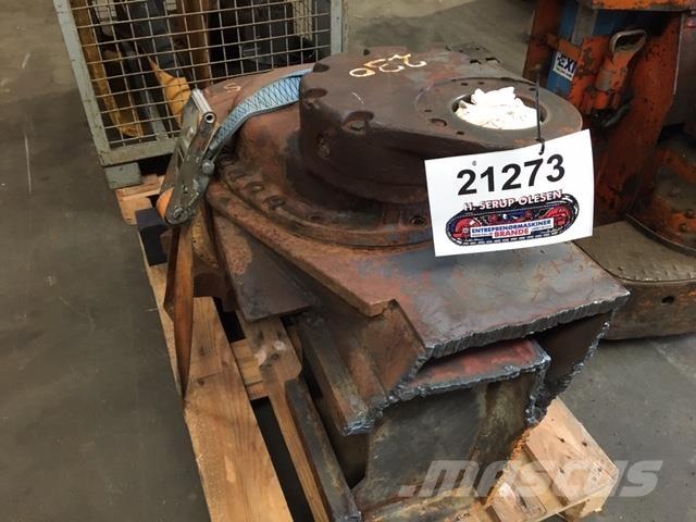 Volvo EC230 Køregear Предаване