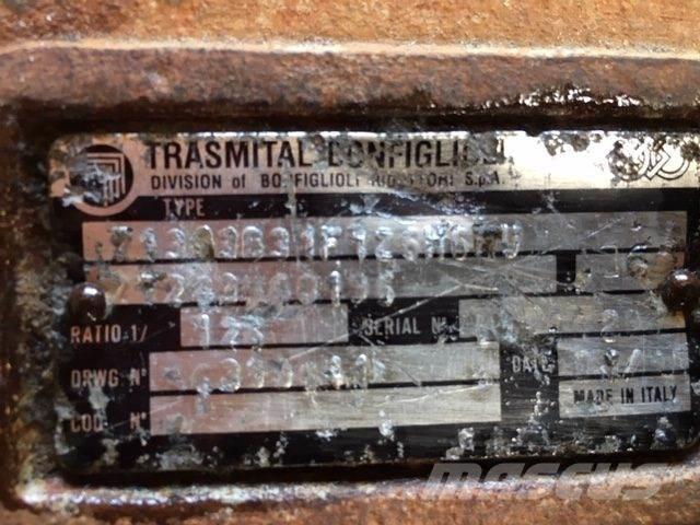 Volvo EC340 Køregear Предаване