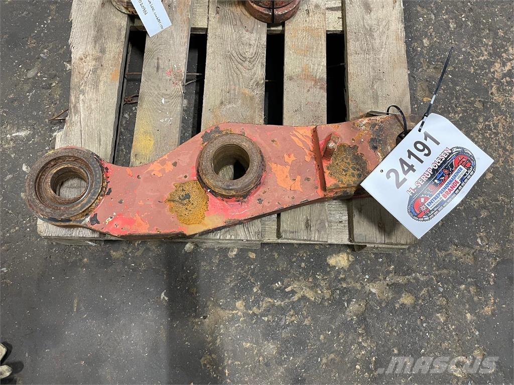 Volvo L120 Link Arm Други компоненти