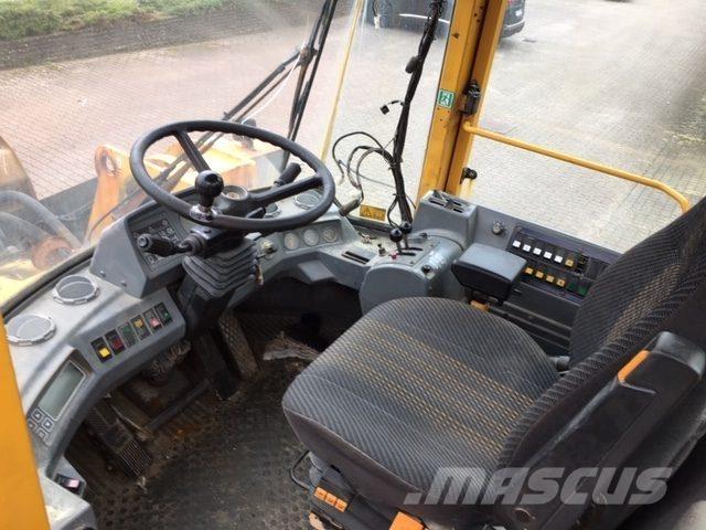 Volvo L120C til ophug Колесни товарачи