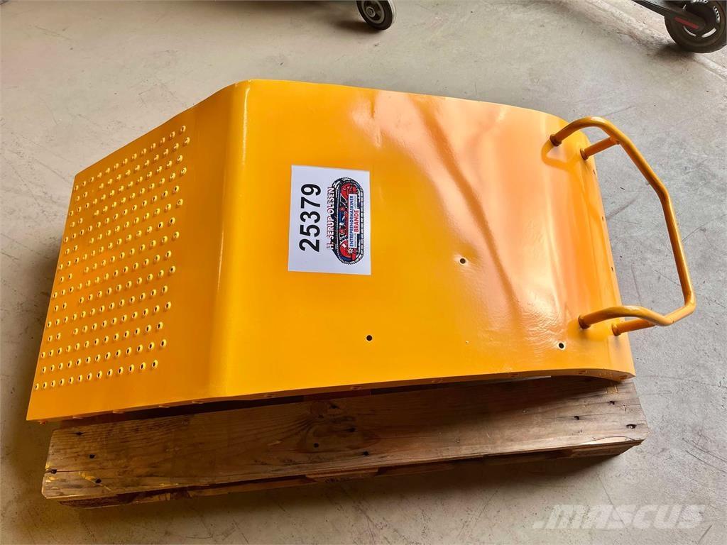 Volvo L120F bagskærm Други компоненти
