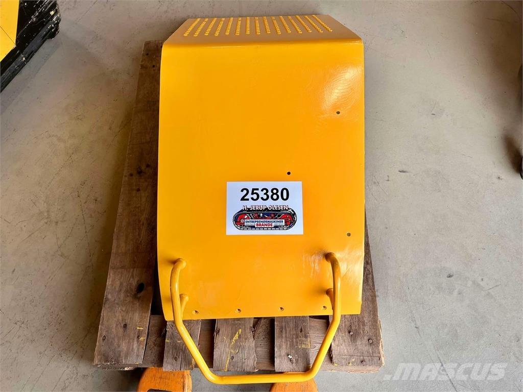 Volvo L120F bagskærm Други компоненти