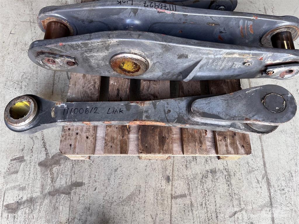 Volvo L60H Link Arm Други компоненти