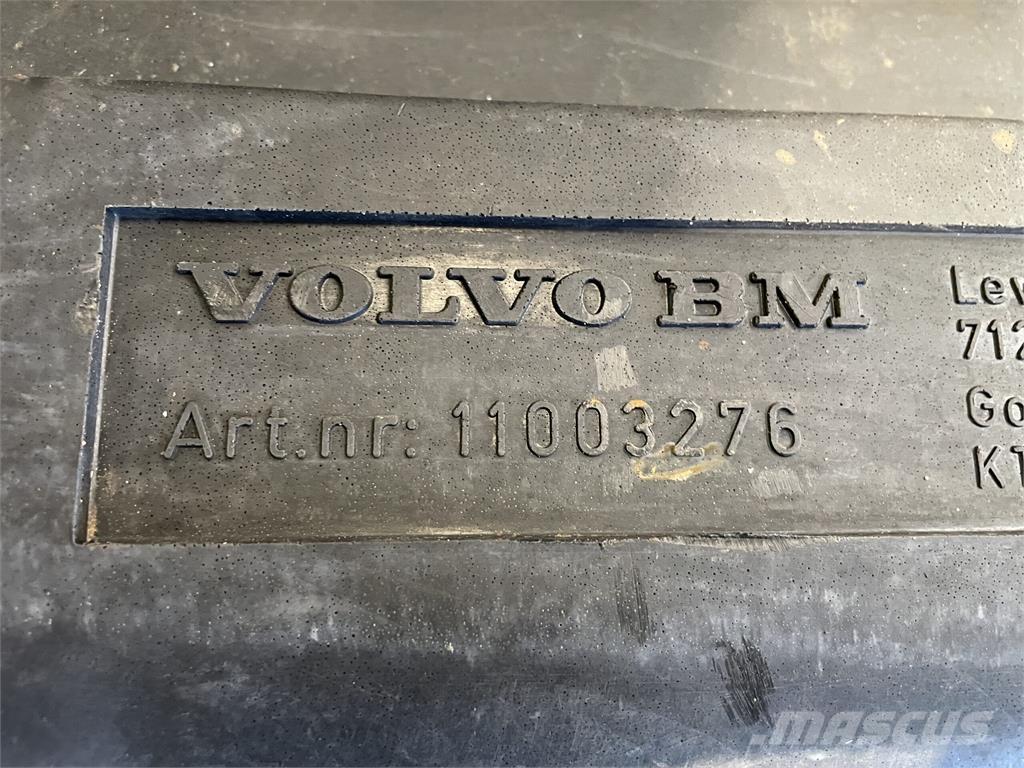 Volvo L70B dieseltank Други компоненти