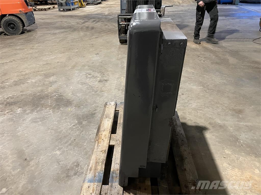 Volvo L70B kølerhjelm Други компоненти