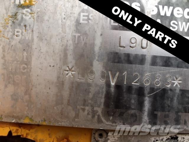 Volvo L90B til ophug Колесни товарачи