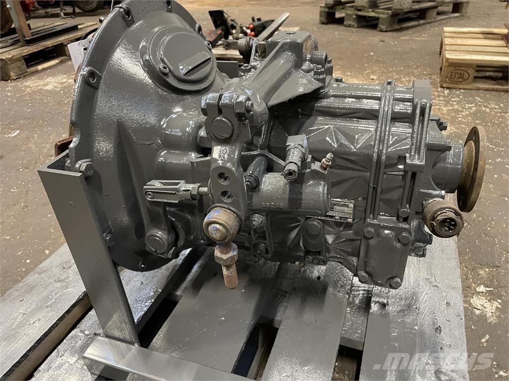 ZF gearkasse type S5-24-3 Предаване