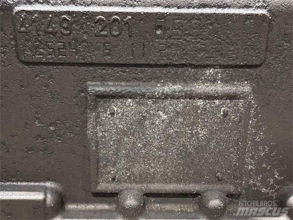 ZF transmission Предаване