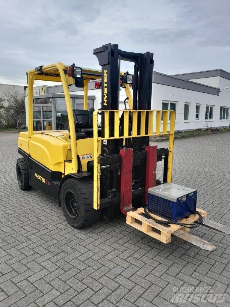 Hyster J5.0XN6 Електрически вилични кари-повдигачи
