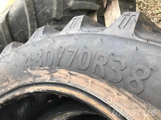  Rear Tyres Колелета/Гуми
