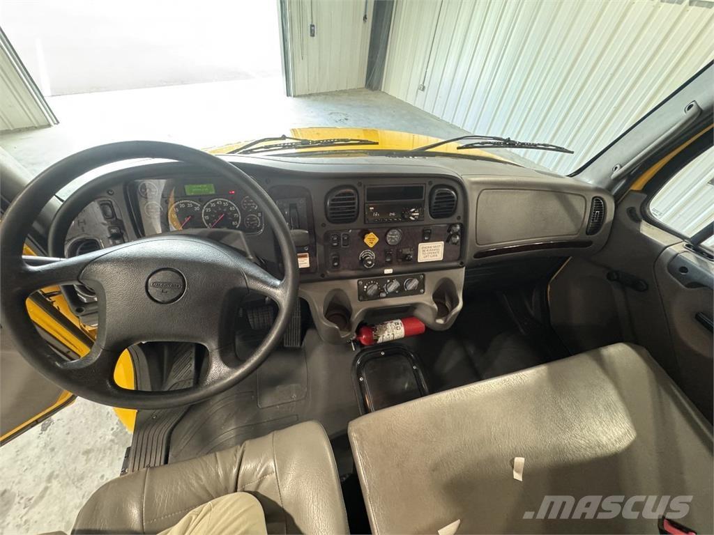 Freightliner M2 Каросерии