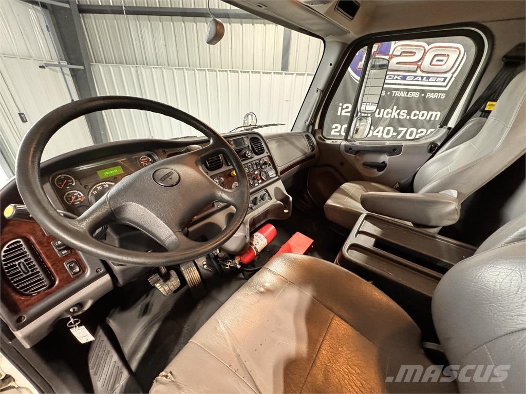 Freightliner M2 Шаси кабини