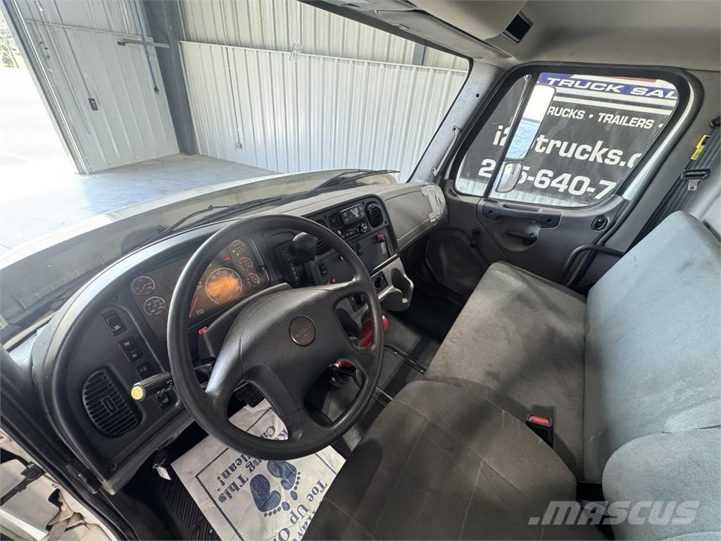 Freightliner M2106 Каросерии