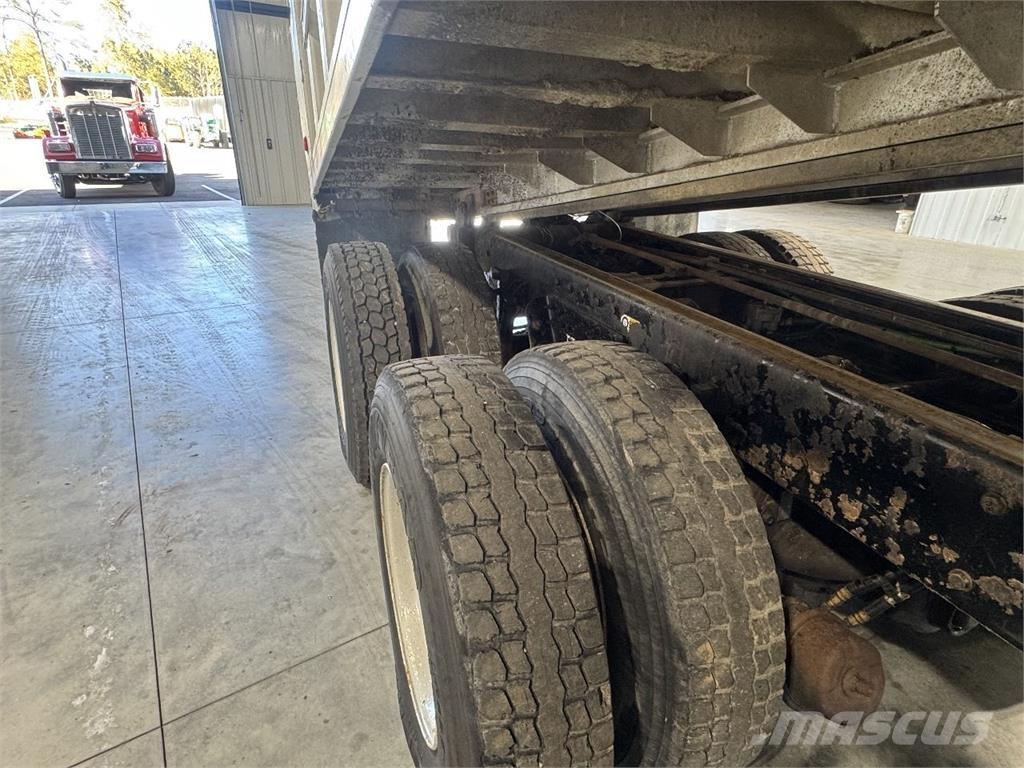 Kenworth T800 Самосвал