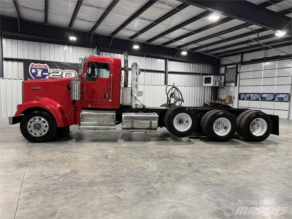Kenworth W900L Влекачи