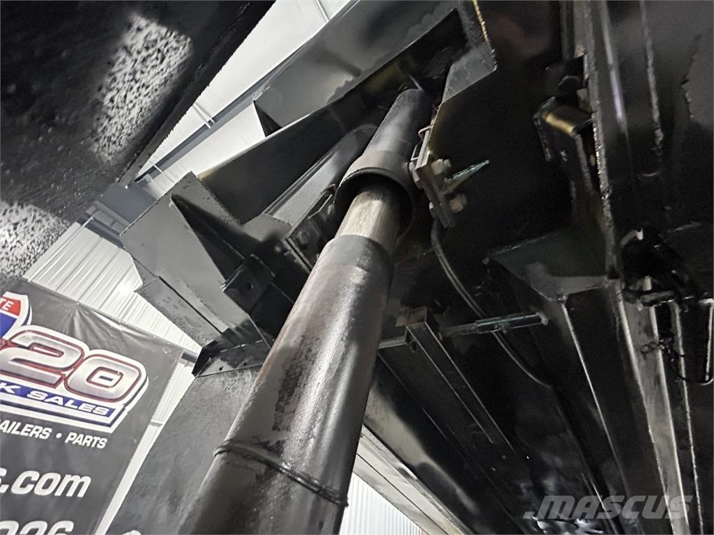 Mack Granite Самосвал