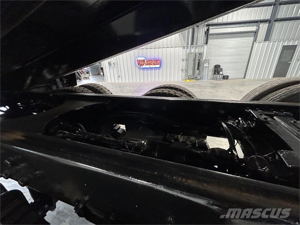 Mack Granite Самосвал