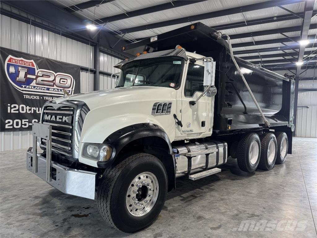 Mack GU713 Самосвал