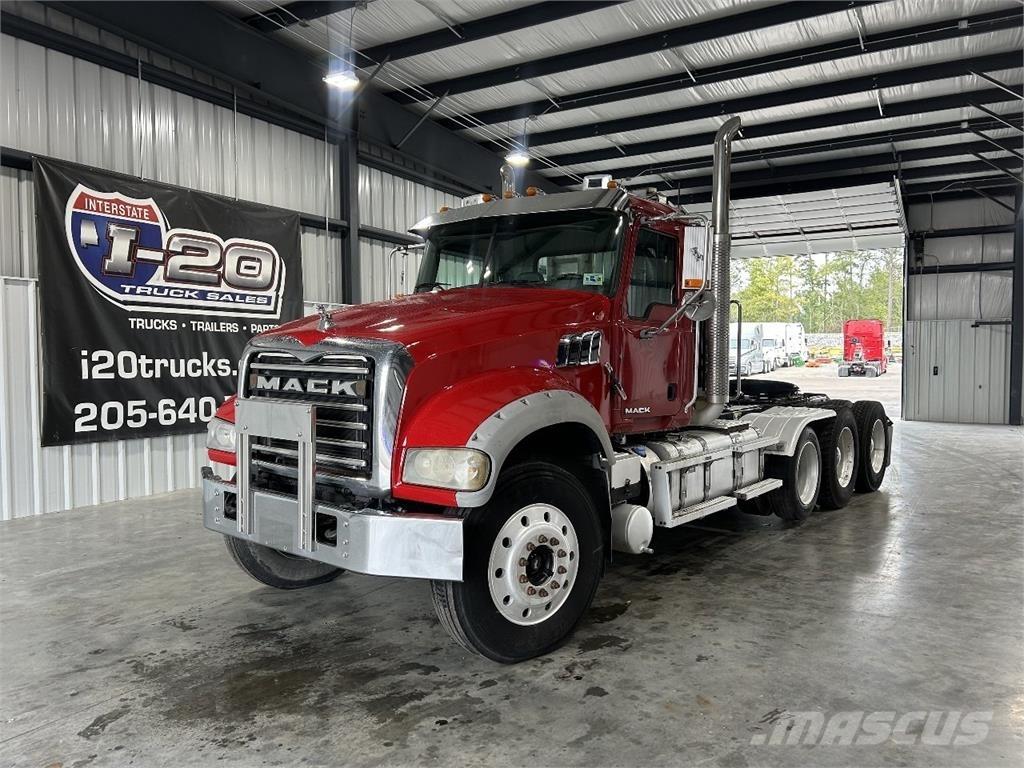 Mack GU713 Влекачи