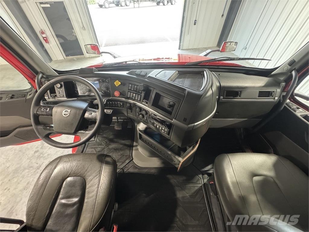 Volvo VNL64T740 Влекачи