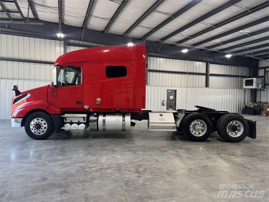 Volvo VNL64T740 Влекачи