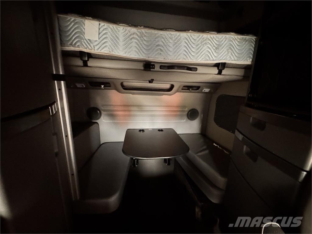 Volvo VNL860 Влекачи