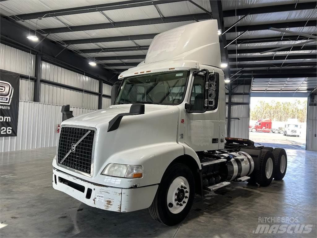 Volvo VNM Влекачи