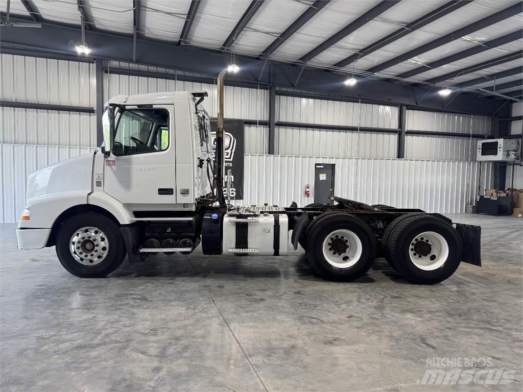 Volvo VNM Влекачи