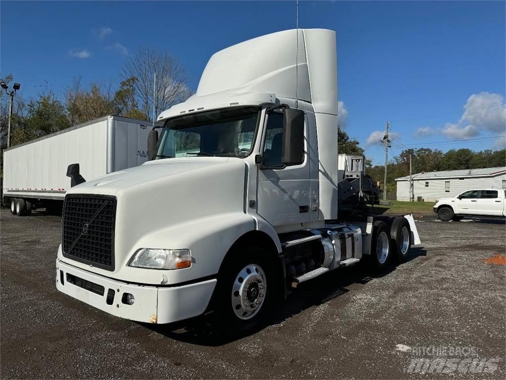 Volvo VNM64T200 Влекачи