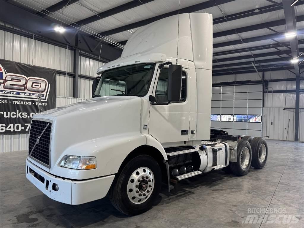 Volvo VNM64T200 Влекачи