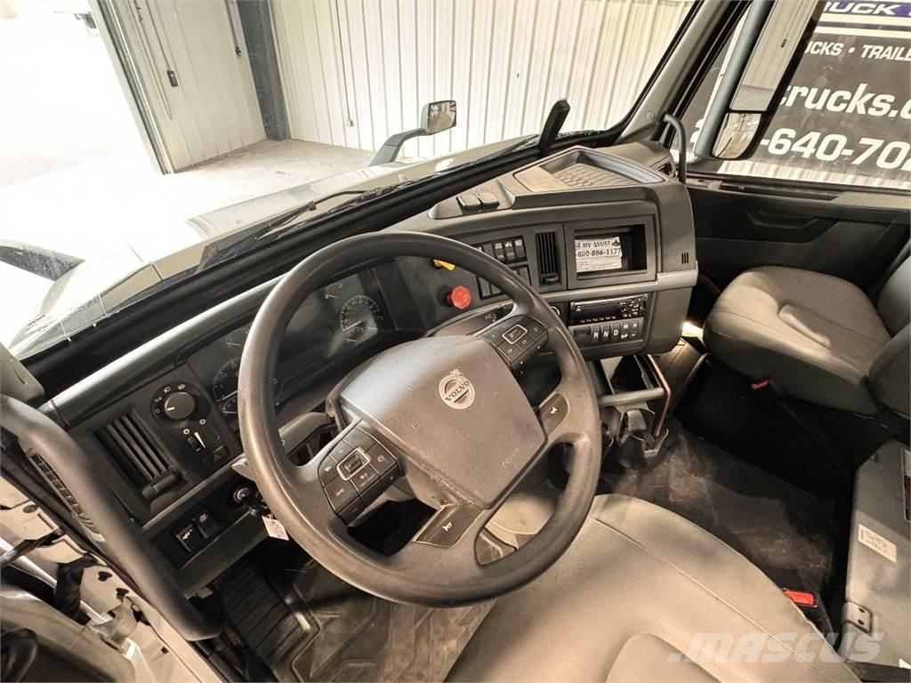 Volvo VNR64T300 Влекачи
