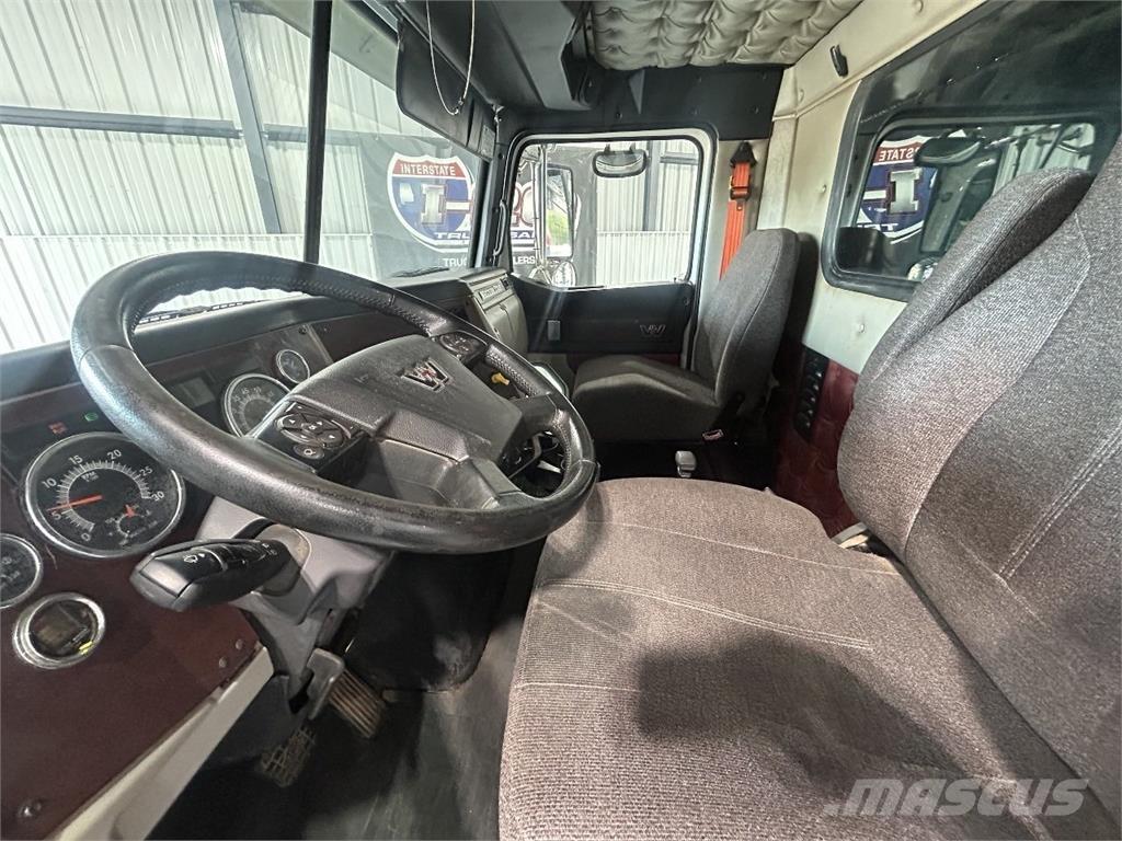 Western Star 4700SF Самосвал
