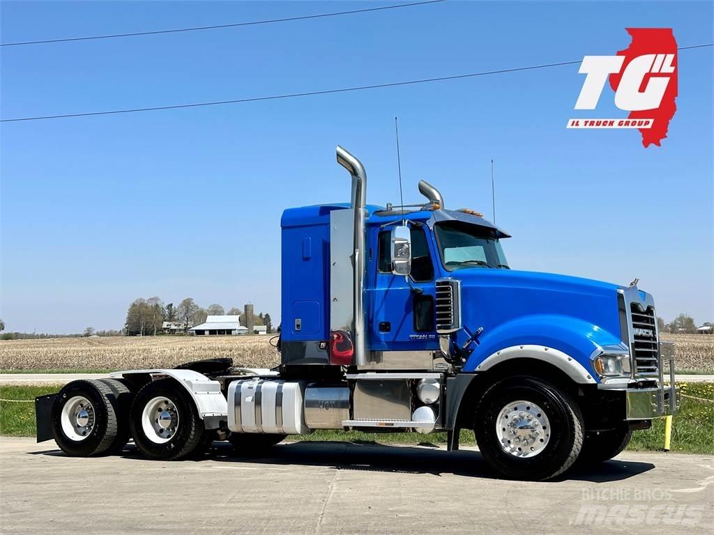 Mack Titan TD713 Влекачи