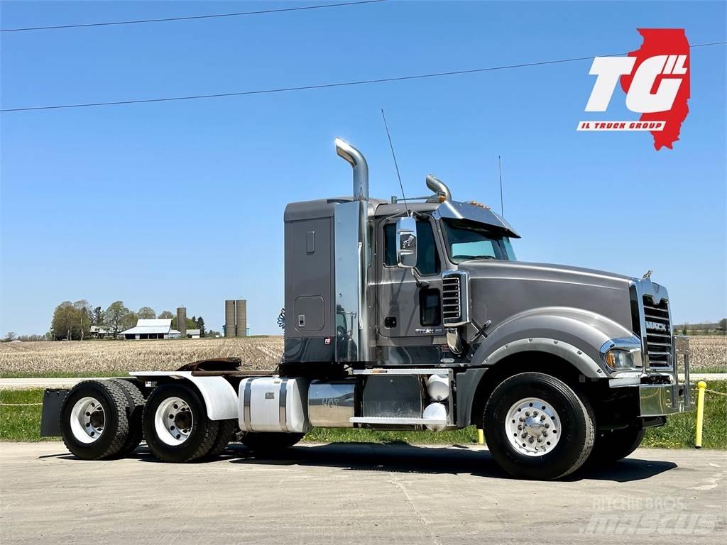 Mack Titan TD713 Влекачи