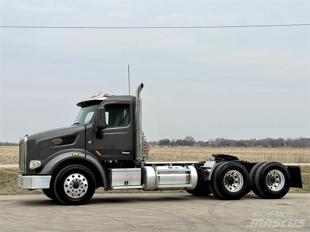Peterbilt 567 Влекачи