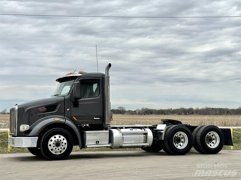 Peterbilt 567 Влекачи