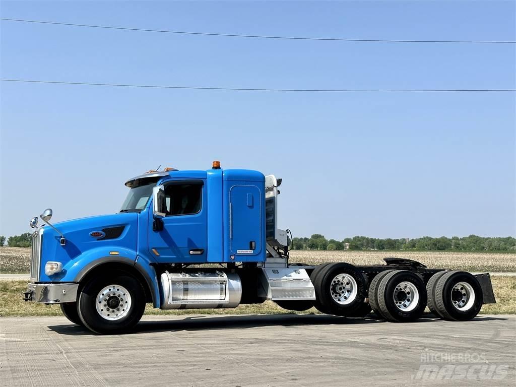 Peterbilt 567 Влекачи
