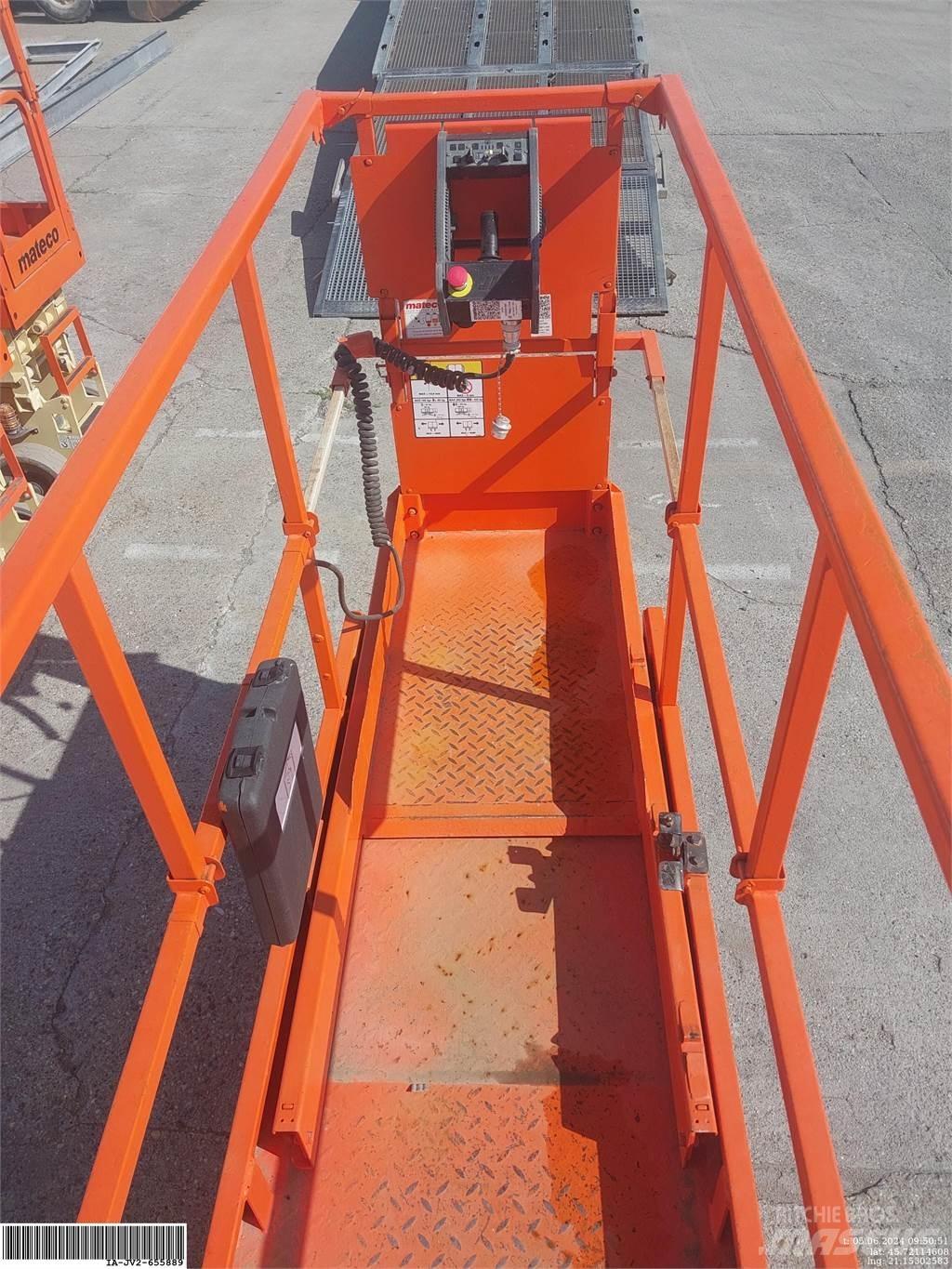 JLG 2032ES Ножични работни платформи