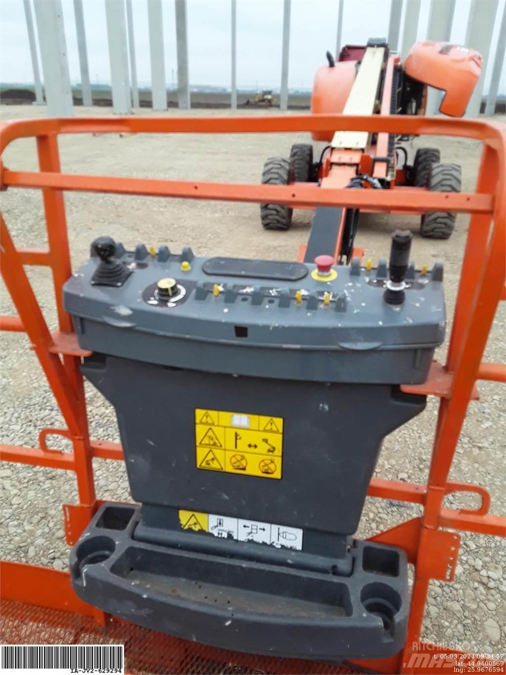 JLG 660SJ Съчленени стрелови подемници