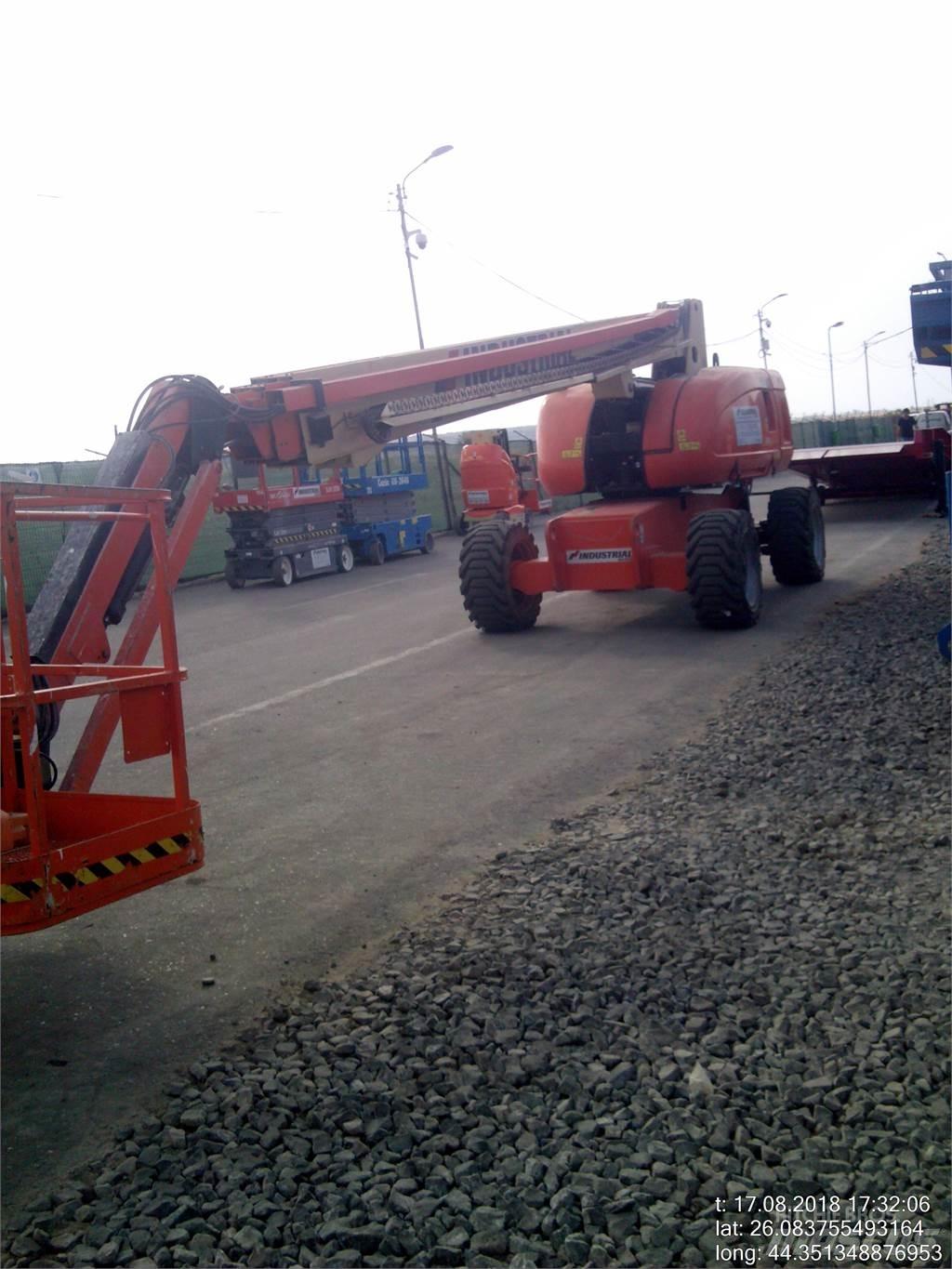 JLG 860SJ Съчленени стрелови подемници