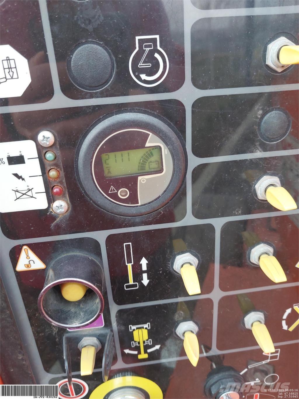 JLG E450AJ Съчленени стрелови подемници