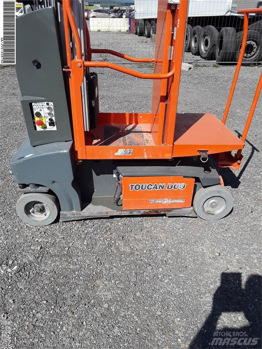 JLG Toucan duo Вертикални мачтови повдигачи
