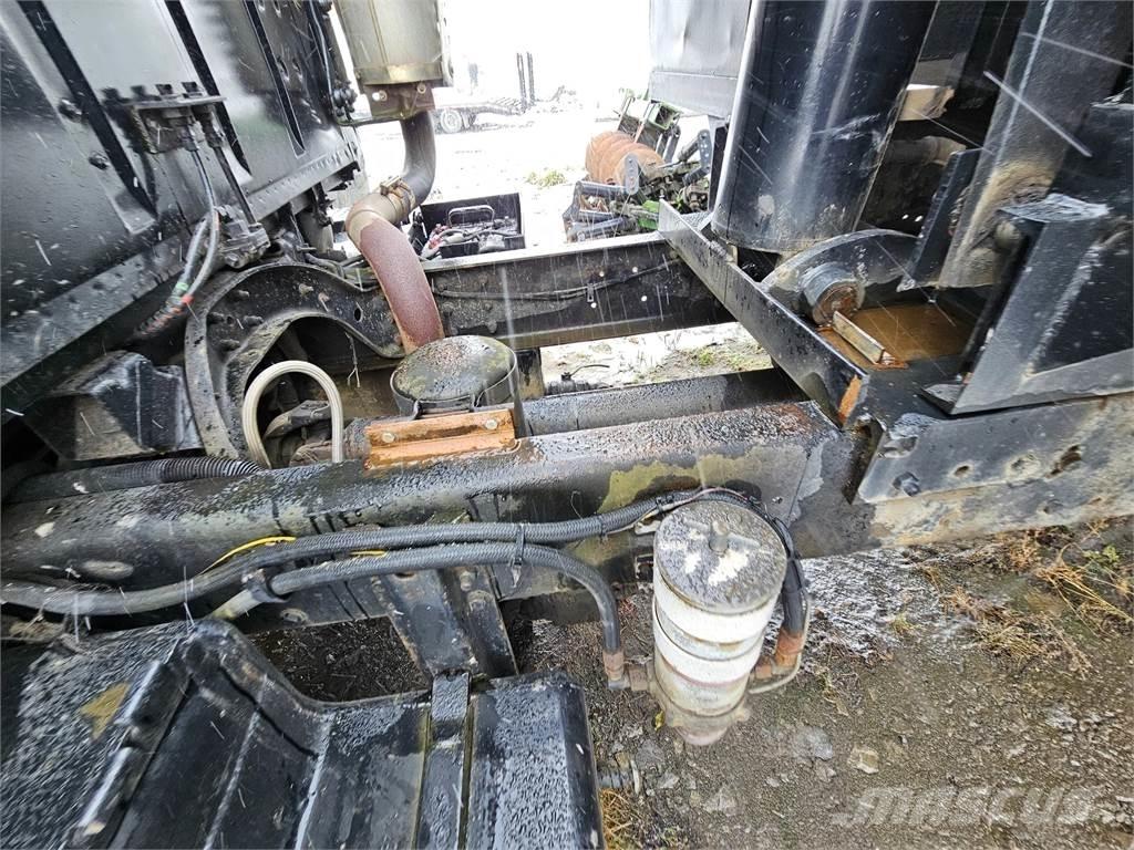 Ford L9000 Други компоненти