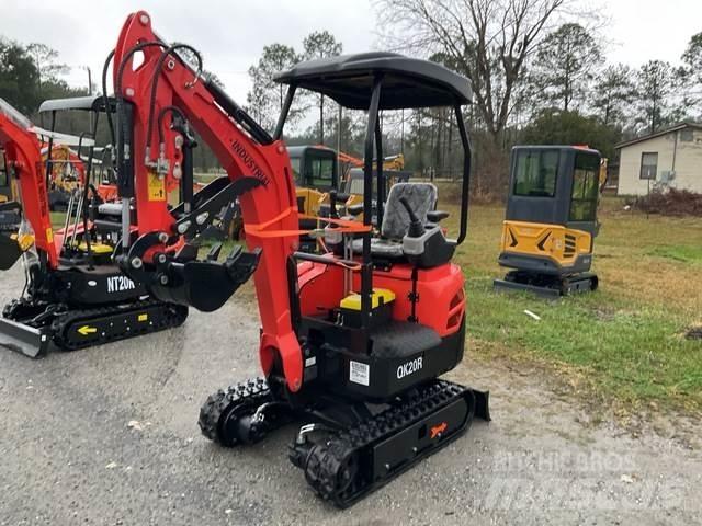 AGT QK20R Верижен екскаватор