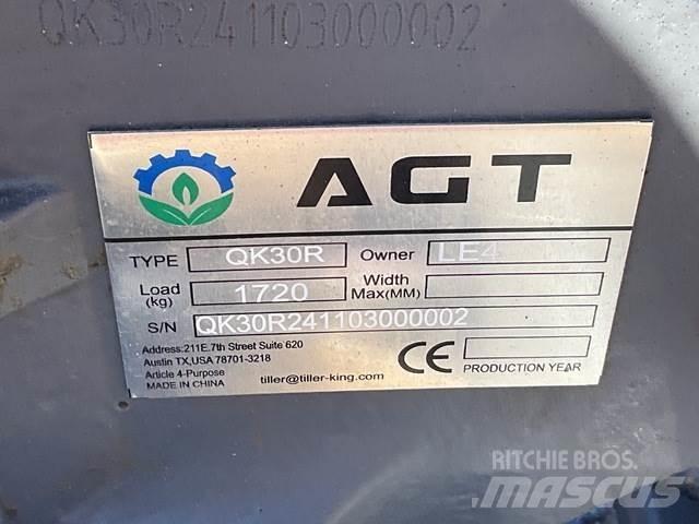 AGT QK30R Верижен екскаватор