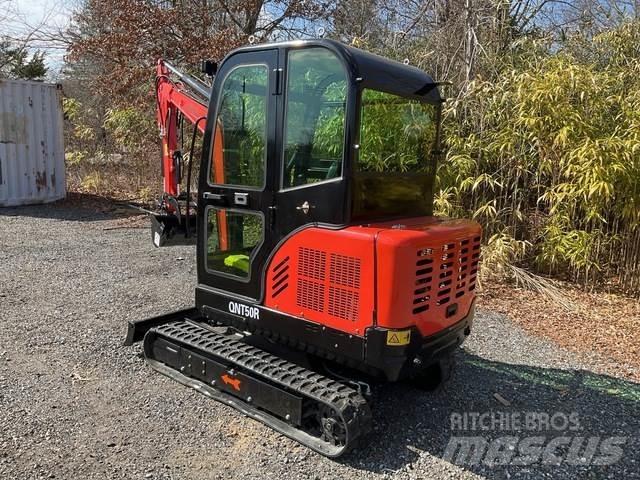 AGT QNT50R Верижен екскаватор
