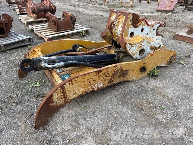 AMI  Верижен екскаватор