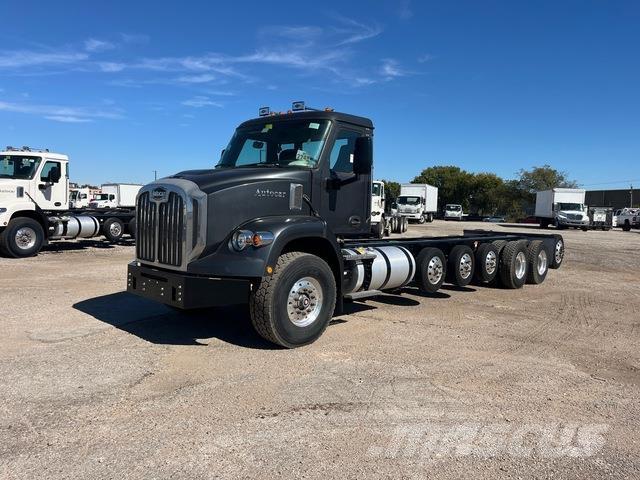 Autocar DC64 Кабини