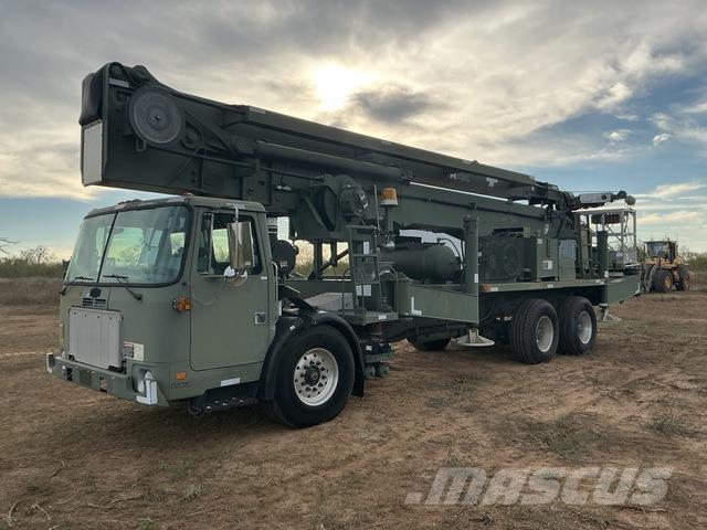 Autocar WXLL Моторизирани платформи с талига